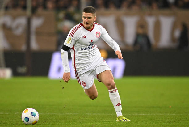 他肩负着引 他肩负着引