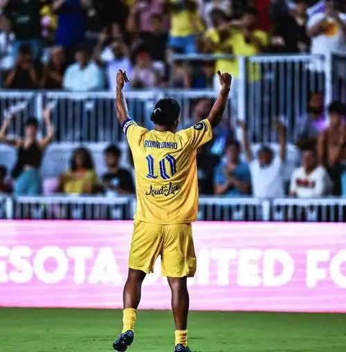 上的一舉一 上的一舉一